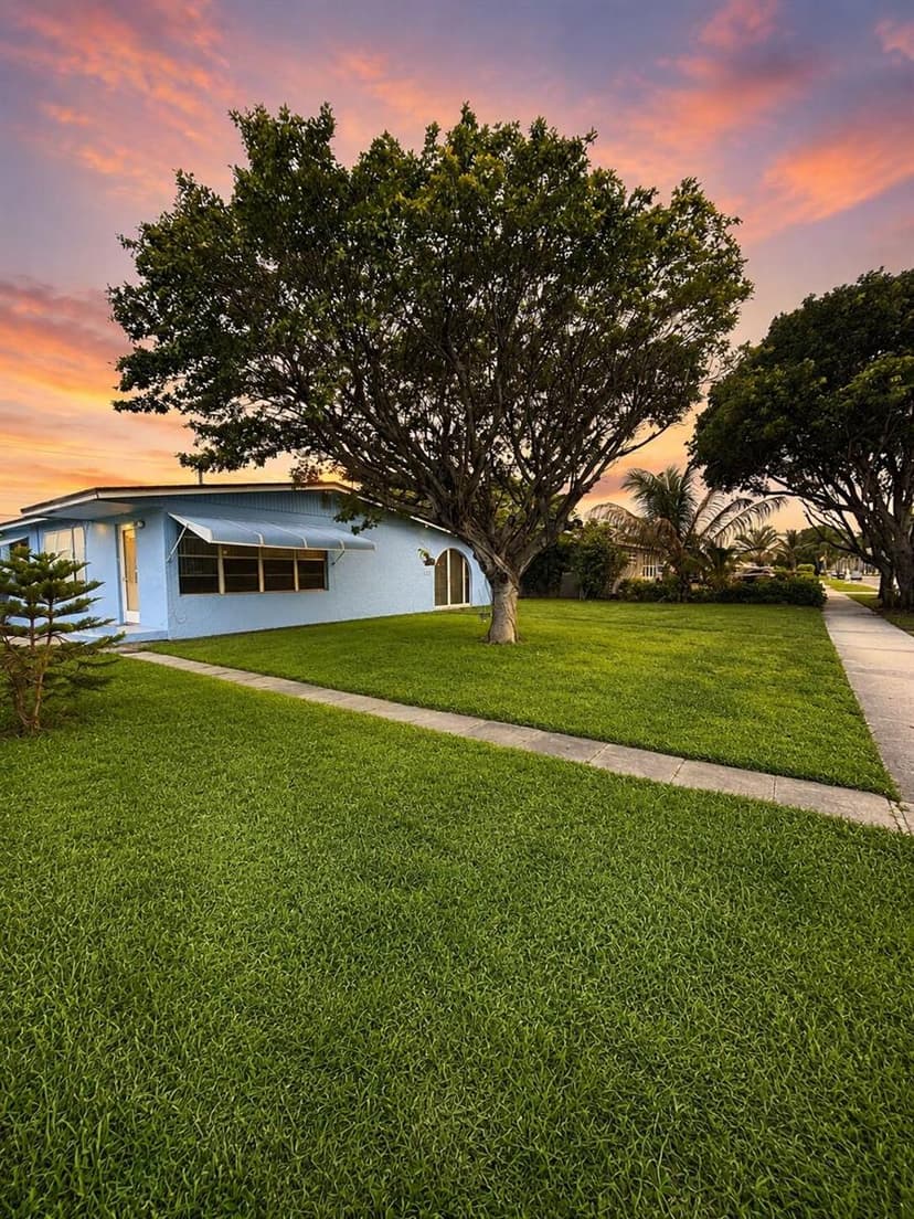 1310 Palm Beach Lakes Boulevard, West Palm Beach FL 33401