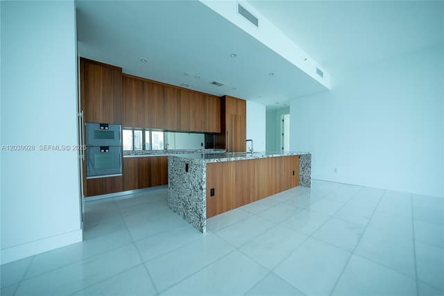 175 SE 25th Rd # 2704, Miami FL 33129 - Miami, FL - Photo 2