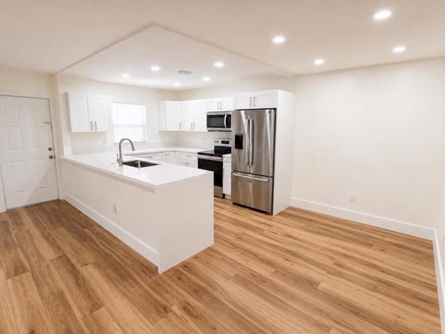5424 Lakefront Boulevard # D, Delray Beach FL 33484 - Delray Beach, FL - Photo 2