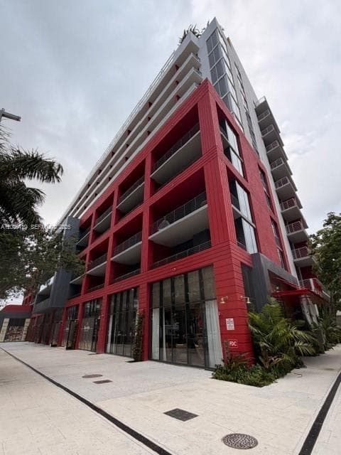 90 NE 32nd St # 823, Miami FL 33137