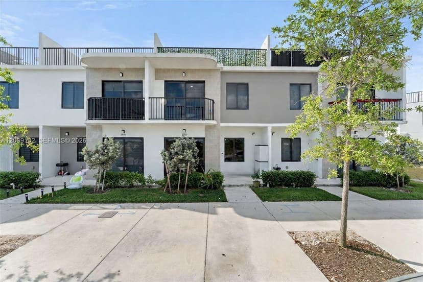 14590 SW 260th St, Homestead FL 33032