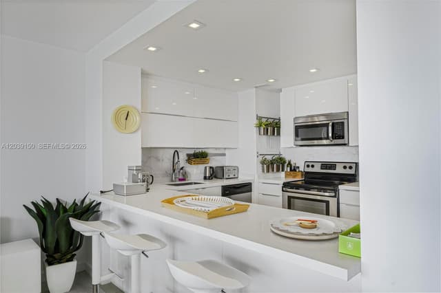 11111 Biscayne Blvd # 8C, Miami FL 33181 - Miami, FL - Photo 6