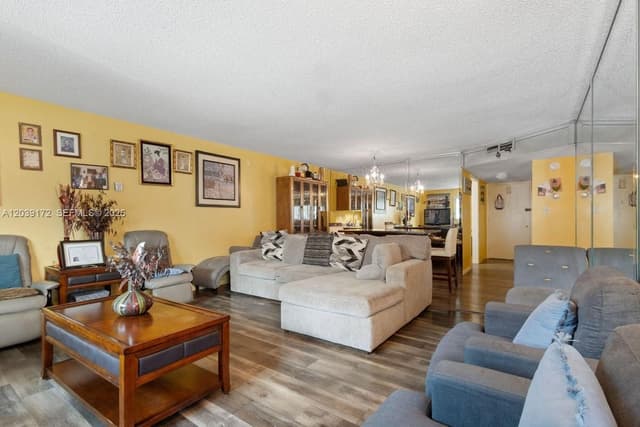 2271 NW 48th Ter # 112, Lauderhill FL 33313 - Lauderhill, FL - Photo 2