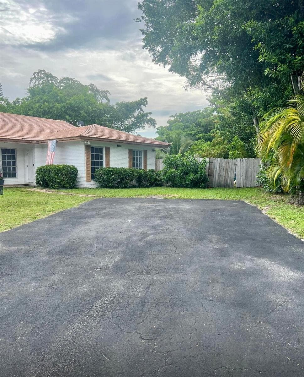 8586 NW 23rd Manor, Coral Springs FL 33065 - Coral Springs, FL - Photo 1