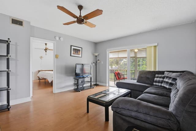 7505 NW 5th Place # 203, Margate FL 33063 - Margate, FL - Photo 4