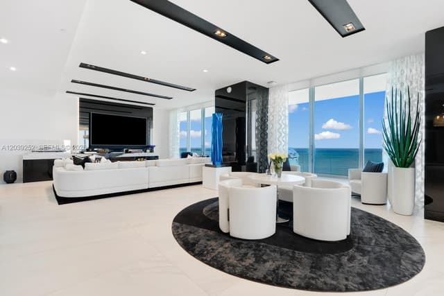 18501 Collins Ave # 2304, Sunny Isles Beach FL 33160 - Sunny Isles Beach, FL - Photo 4