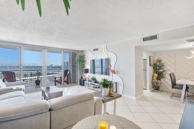 18031 Biscayne Blvd # 1401, Aventura FL 33160 - Aventura, FL - Photo 4