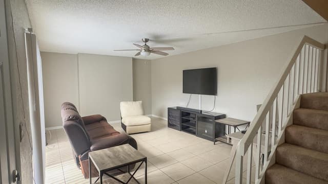 407 Arabian Road, Palm Springs FL 33461 - Palm Springs, FL - Photo 6