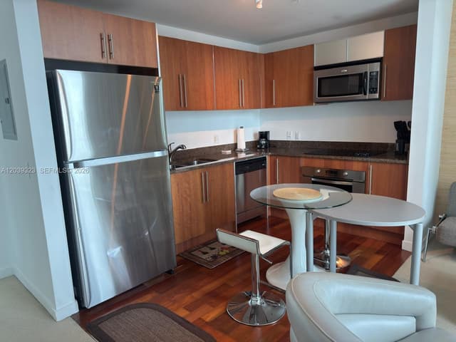 300 S Biscayne Blvd # 3703, Miami FL 33131 - Miami, FL - Photo 3