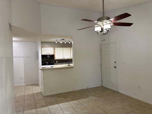 7200 NW 179th St # 311, Hialeah FL 33015 - Hialeah, FL - Photo 2