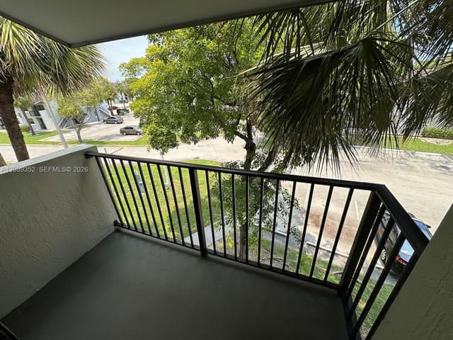 7200 NW 179th St # 311, Hialeah FL 33015 - Hialeah, FL - Photo 6