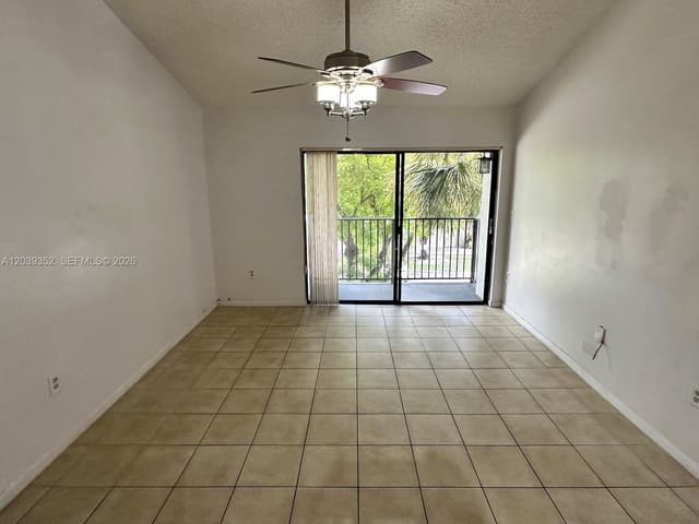 7200 NW 179th St # 311, Hialeah FL 33015 - Hialeah, FL - Photo 5