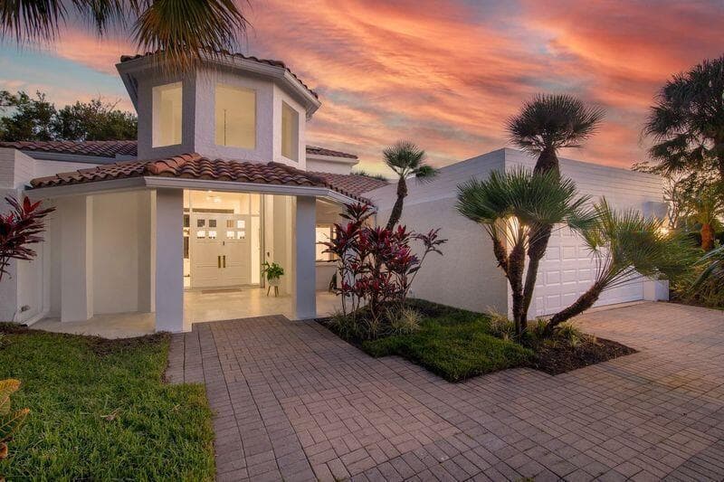 1084 Seagull Park Road S, West Palm Beach FL 33411