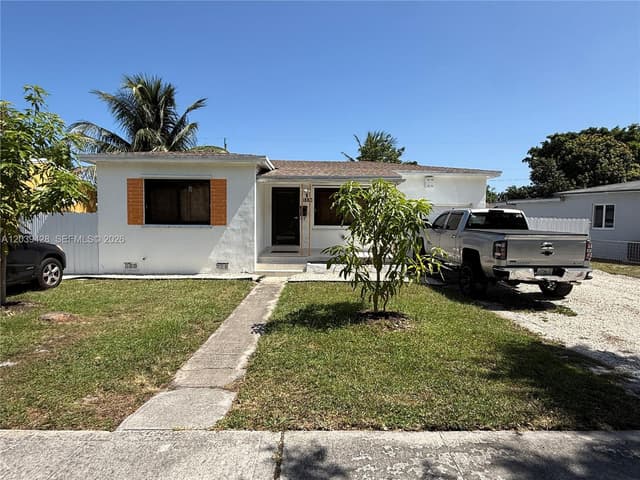 1880 NE 159th St, North Miami Beach FL 33162 - North Miami Beach, FL - Photo 2