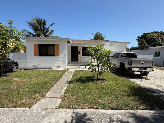 1880 NE 159th St, North Miami Beach FL 33162 - North Miami Beach, FL - Photo 3
