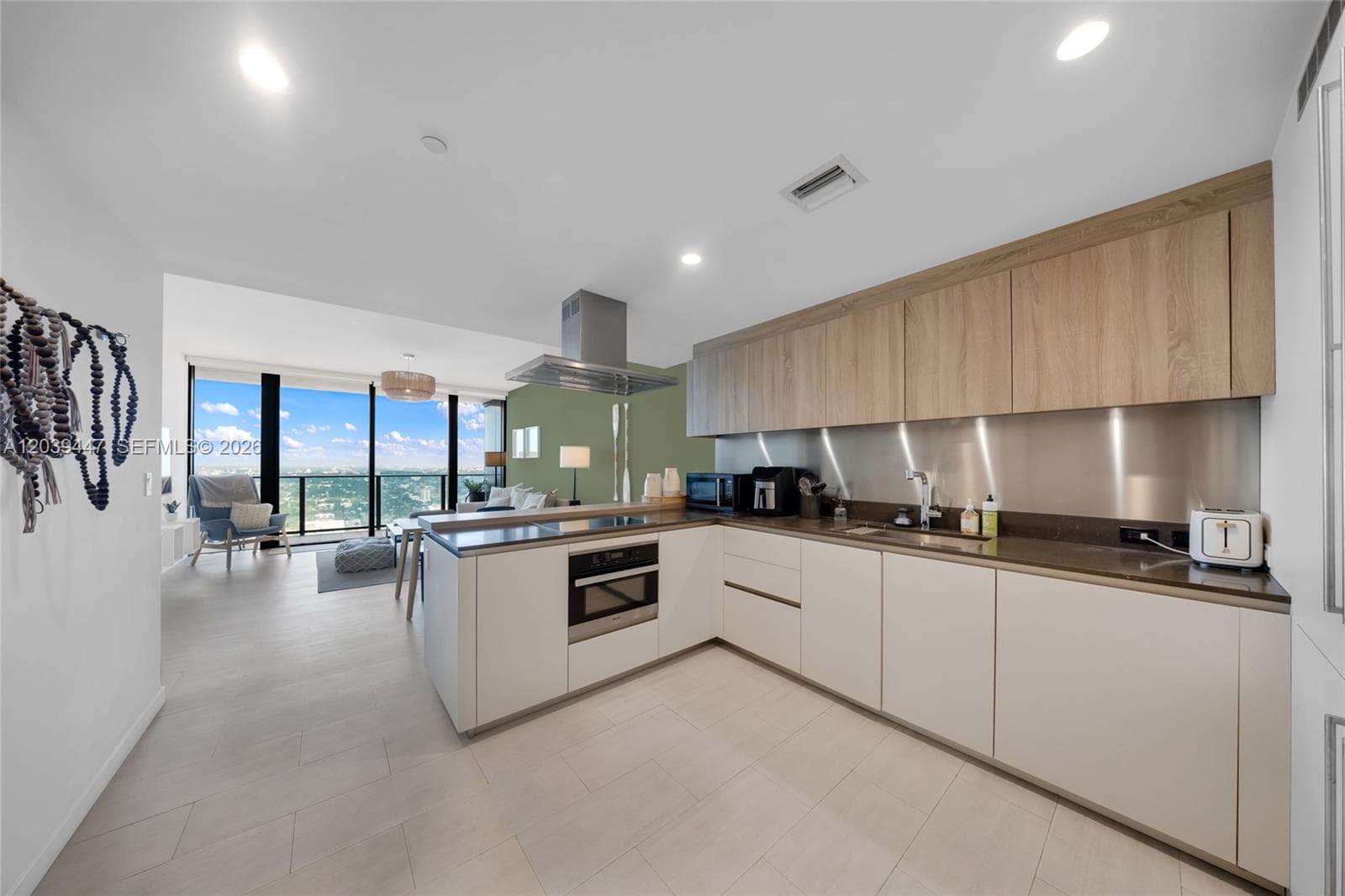 1000 Brickell Plz # 4704, Miami FL 33131