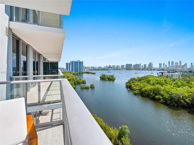 16385 Biscayne Blvd # 1117, North Miami Beach FL 33160 - North Miami Beach, FL - Photo 2