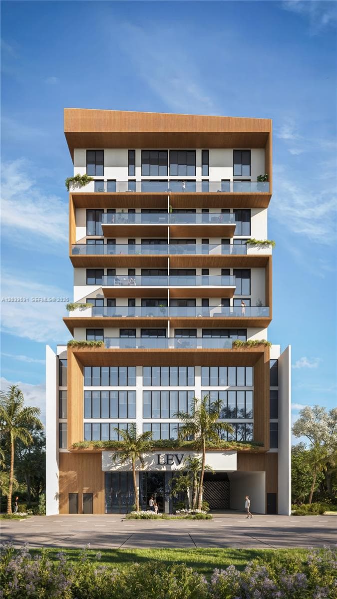 2520 NE 191st St # 504, Miami FL 33180