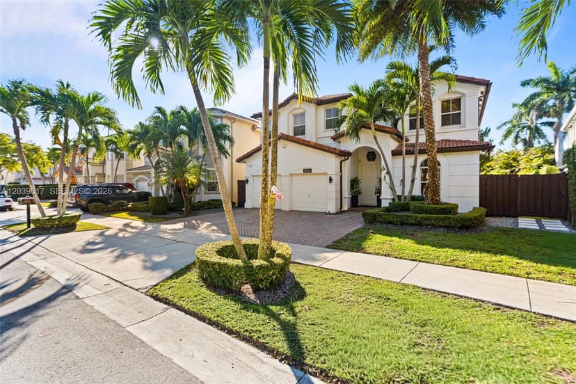 11558 NW 84th  St, Doral FL 33178