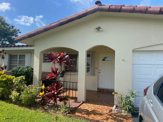 1246 NW 45th Street, Deerfield Beach FL 33064 - Deerfield Beach, FL - Photo 4