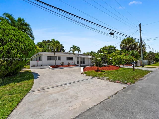 110 NE 152nd St, Miami FL 33162 - Miami, FL - Photo 3
