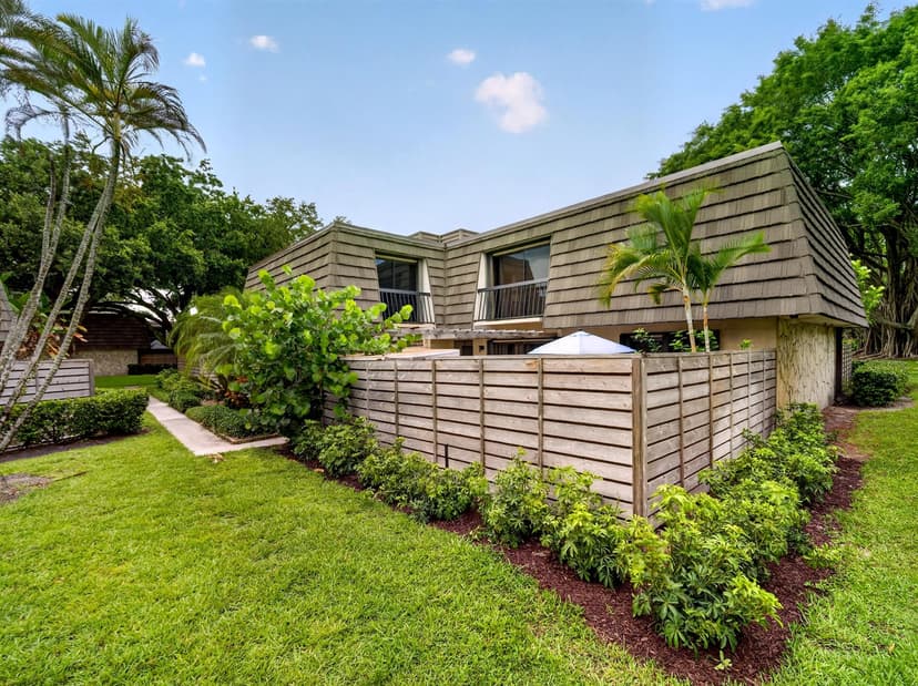 1519 15th Terrace, Palm Beach Gardens FL 33418