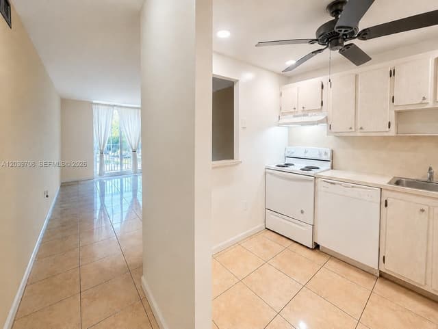 16851 NE 23rd Ave # A308, North Miami Beach FL 33160 - North Miami Beach, FL - Photo 4