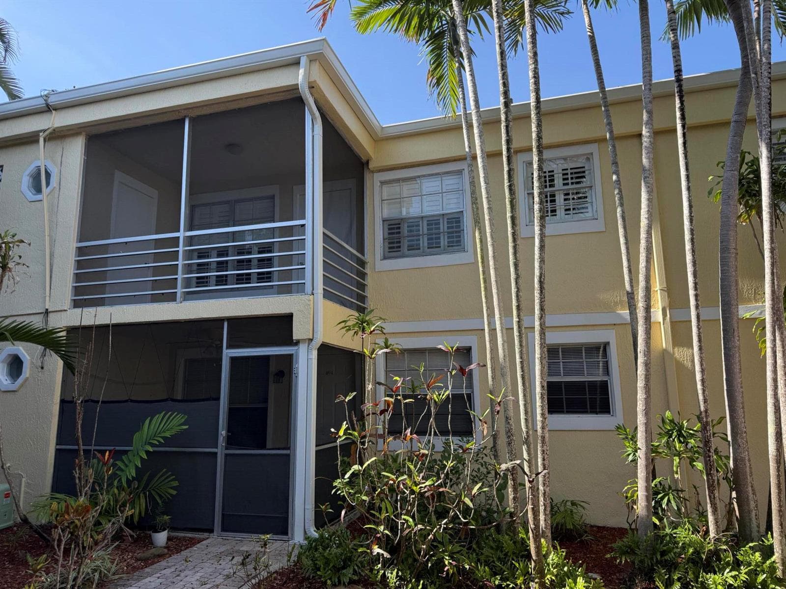 320 SE 10TH Avenue # C, Pompano Beach FL 33060