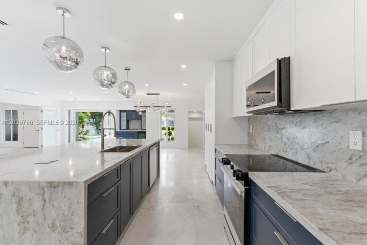 291 E Shore Dr E, Miami FL 33133
