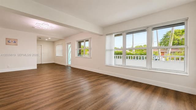 1155 Hayes St, Hollywood FL 33019 - Hollywood, FL - Photo 6