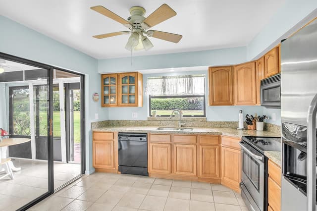 4450 Nutmeg Tree Lane # A, Boynton Beach FL 33436 - Boynton Beach, FL - Photo 5