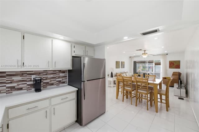 2894 E Crosley Dr E # D, West Palm Beach FL 33415 - West Palm Beach, FL - Photo 3