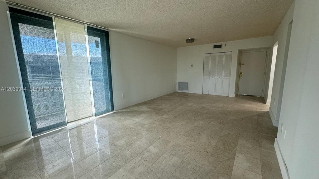 919 Hillcrest Dr # 201, Hollywood FL 33021 - Hollywood, FL - Photo 1