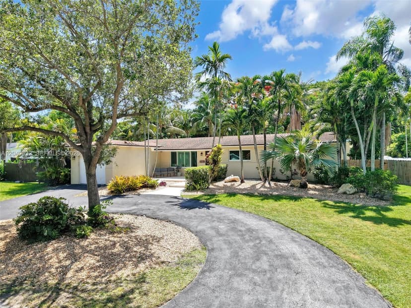 14501 SW 99th Ave, Miami FL 33176
