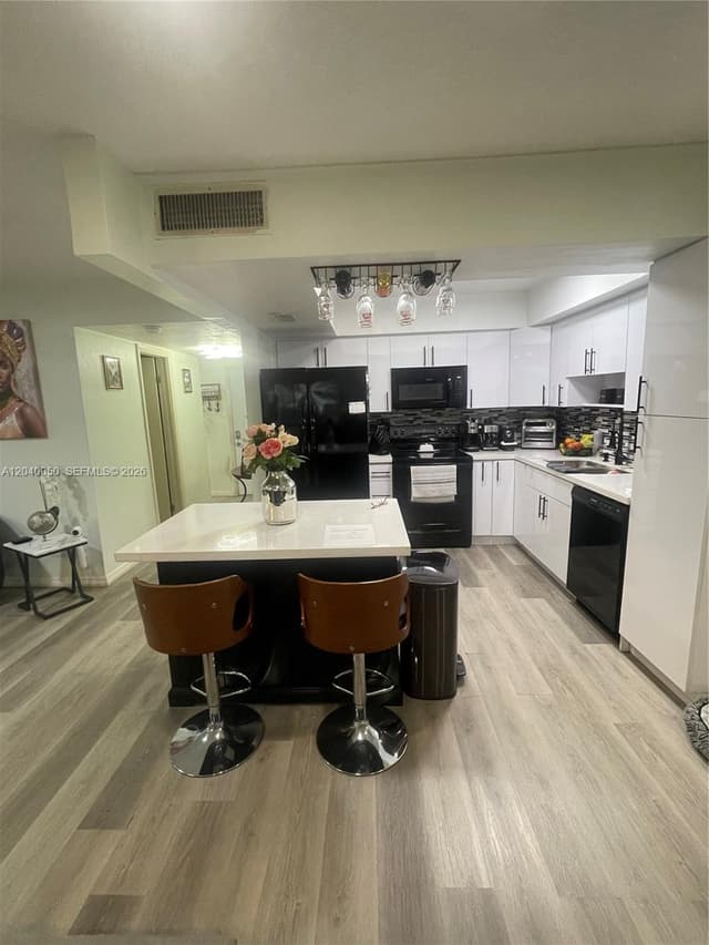 6945 W 2nd Way, Hialeah FL 33014 - Hialeah, FL - Photo 3