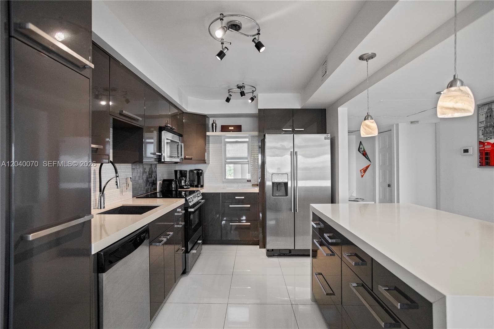 3050 N Palm Aire Dr # 710, Pompano Beach FL 33069