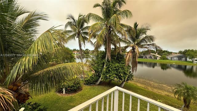 17471 SW 12th St, Pembroke Pines FL 33029 - Pembroke Pines, FL - Photo 3
