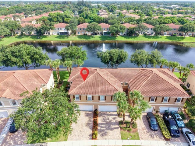 4302 Windmill Palm Way, FL 33463 - Photo 2
