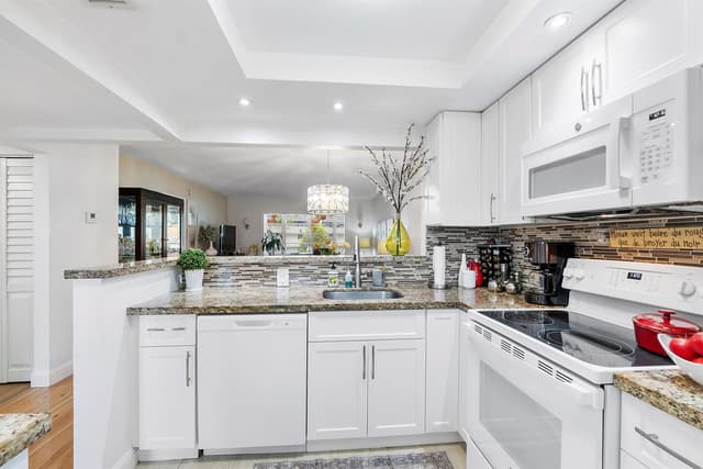 7837 Golf Circle Drive # 212, Margate FL 33063 - Margate, FL - Photo 5