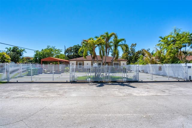 302 NW 100th St, Miami FL 33150 - Miami, FL - Photo 4