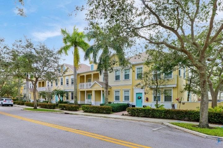 118 Seagrape Dr # 105, Jupiter FL 33458