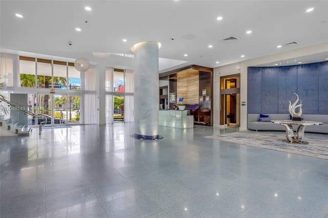 2775 NE 187th St # 318, Aventura FL 33180 - Aventura, FL - Photo 2