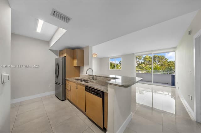 2775 NE 187th St # 318, Aventura FL 33180 - Aventura, FL - Photo 3
