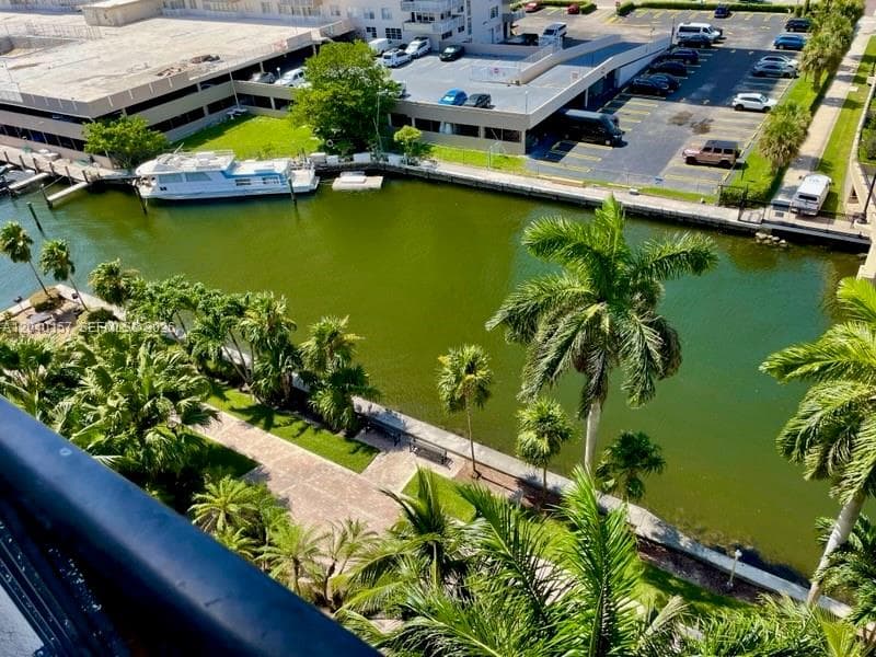17150 N Bay Rd # 2912, Sunny Isles Beach FL 33160