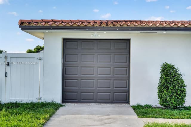 9535 SW 42nd St, Miami FL 33165 - Miami, FL - Photo 6