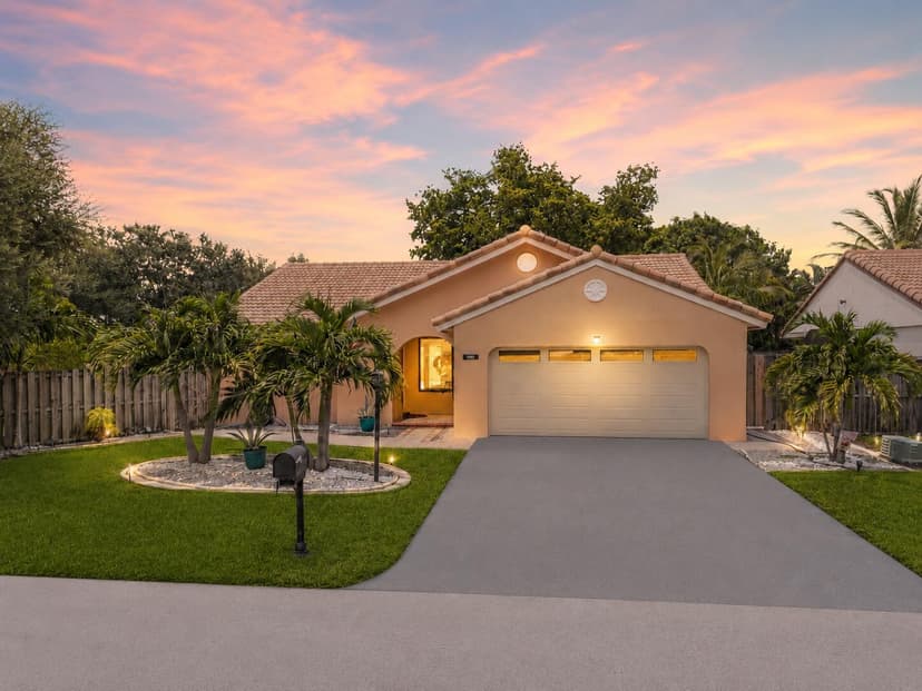 15681 Dover Court, Davie FL 33331
