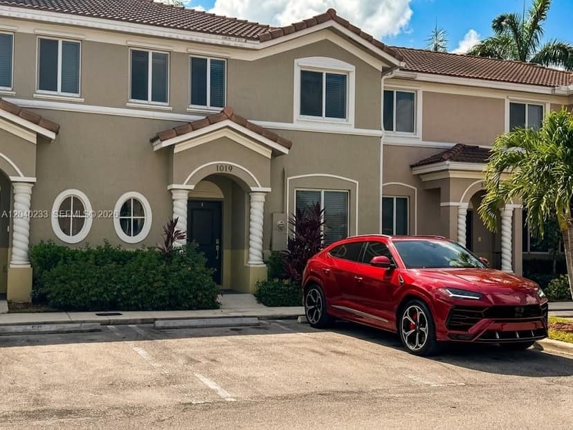 1019 SE 24th Ter, Homestead FL 33035