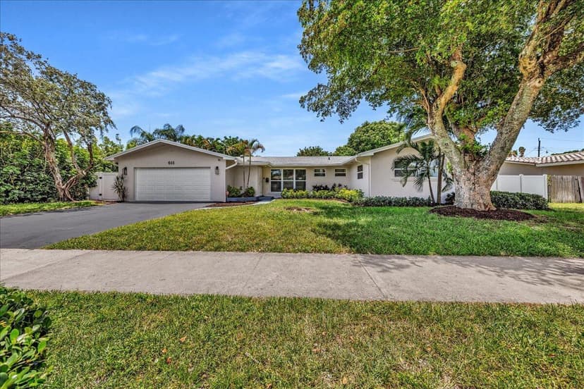 611 N Highland Drive, Hollywood FL 33021
