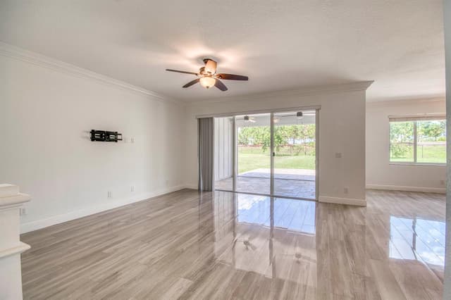 889 Wandering Willow Way, Loxahatchee FL 33470 - Loxahatchee, FL - Photo 5