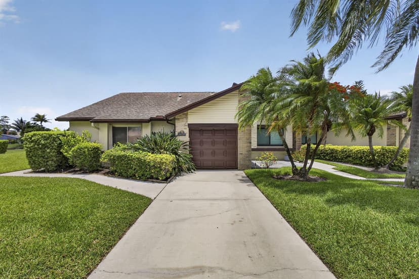 148 Village Walk Drive # 24, Royal Palm Beach FL 33411